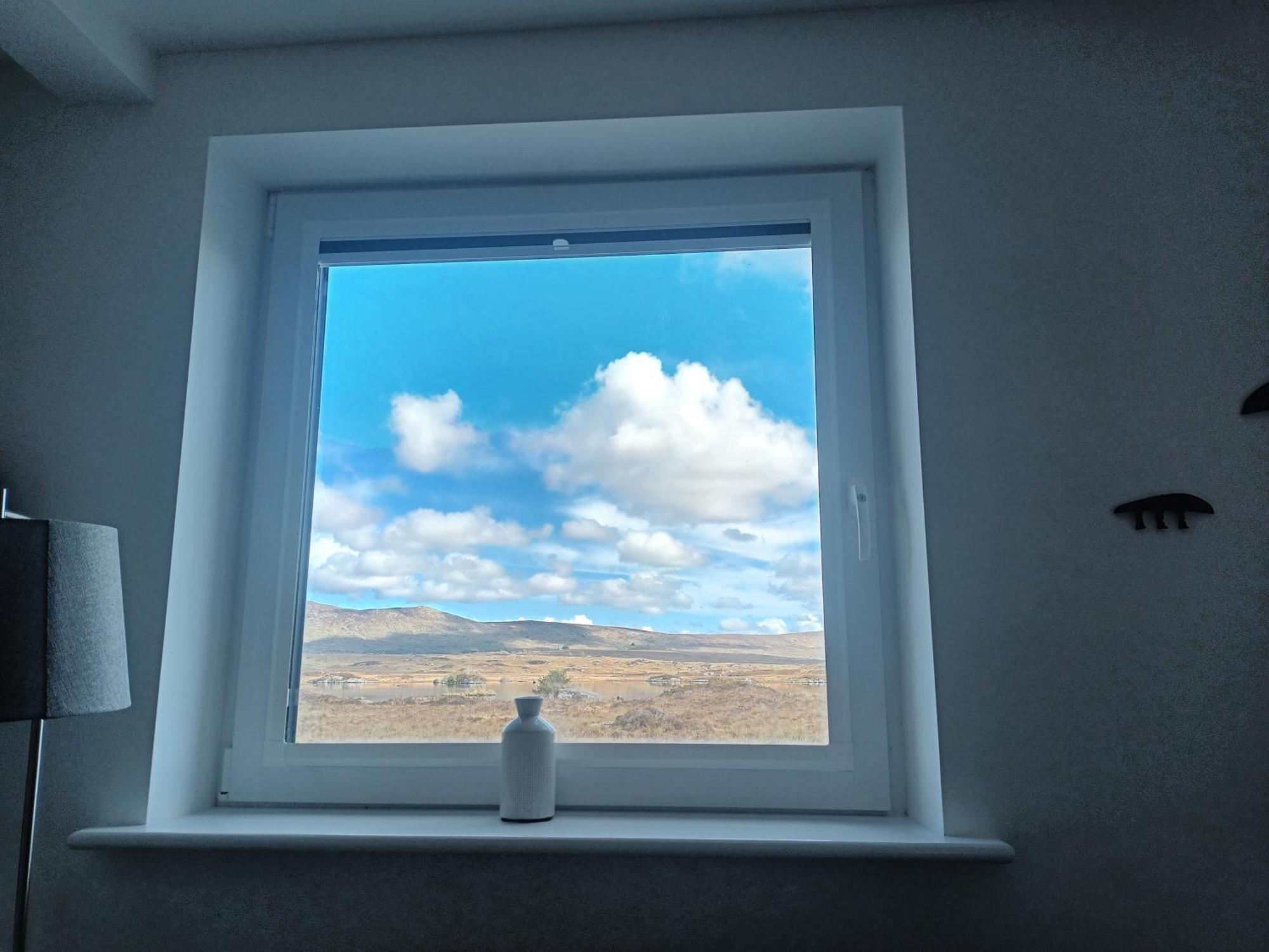 Connemara Lake View Apartment Camus Eighter Eksteriør bilde